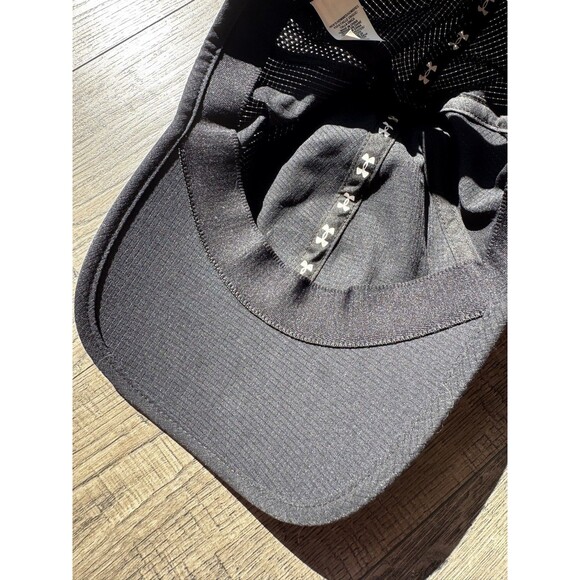 Under Armour Black Grey Reflective Adjustable Hat | Performance Running Cap - Picture 3 of 3